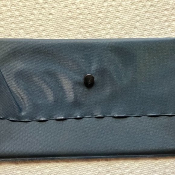 Vintage Pocket Edition Parcheesi Game - Picture 10 of 12